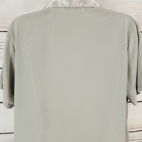 Victoria's Secret | Sage Green Button  Top - Picture 6 of 7